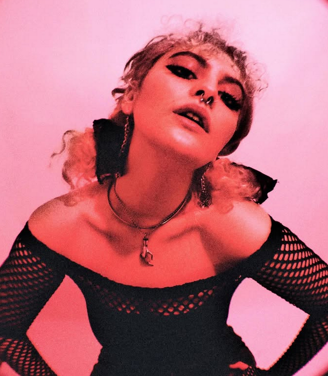 Nora Baier – Unchained