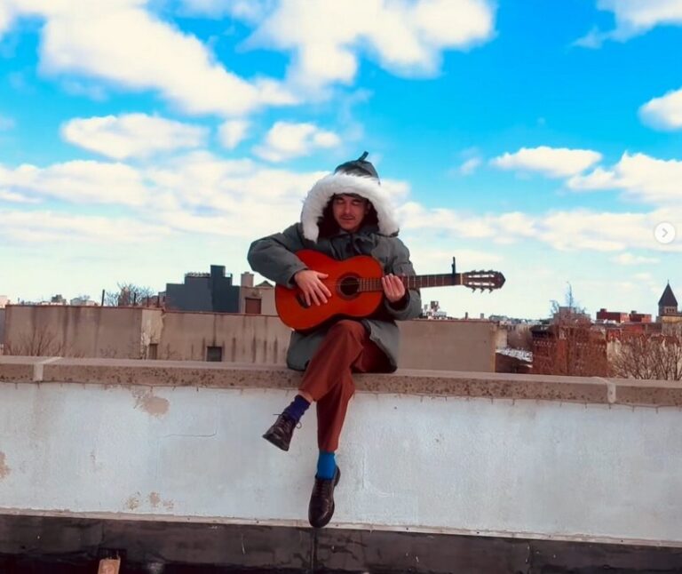 Tōth – Thoughts Are Like Clouds